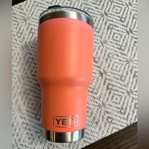 30 oz Yeti - Coral